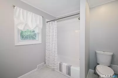 680 Kennedy Road, Windsor, CT 06095 - Photo 23