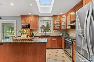 2 Rockyfield Rd, Westport, CT 06880 - Photo 7