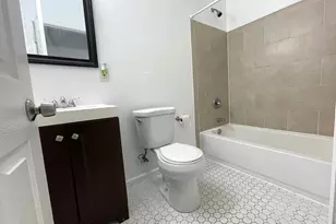 19 Townsend St, New Haven, CT 06511 - Photo 5