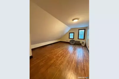 35 Burton Street, Hartford, CT 06112 - Photo 21