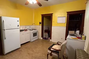 35 Burton St, Hartford, CT 06112 - Photo 15