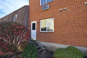 921 Hamilton Ave, Waterbury, CT 06706 - Photo 1