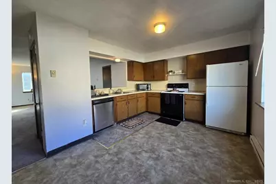 921 Hamilton Avenue #APT 11, Waterbury, CT 06706 - Photo 9