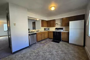 921 Hamilton Ave, Waterbury, CT 06706 - Photo 9