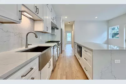 25 B Village Road, Milford, CT 06460 - Photo 5