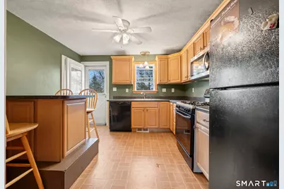 76 Texas Drive, New Britain, CT 06052 - Photo 7