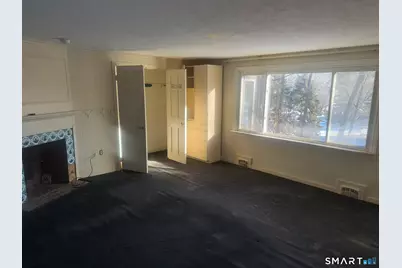 33 Wood Pond Road, West Hartford, CT 06107 - Photo 9