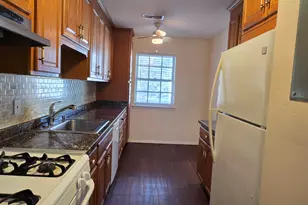 50 Greenhouse Rd, Bridgeport, CT 06606 - Photo 7