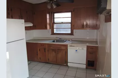 37 Graham Road, East Hartford, CT 06118 - Photo 7