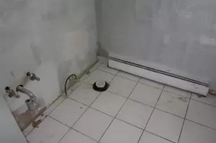 37 Graham Rd, East Hartford, CT 06118 - Photo 17