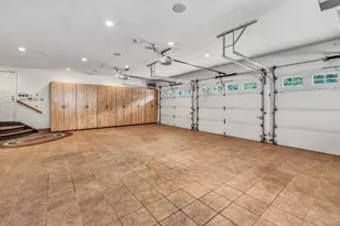 24 Brierwood Dr, Orange, CT 06477 - Photo 27