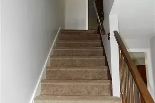 617 Center St, Manchester, CT 06040 - Photo 13