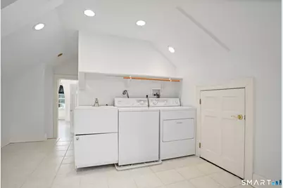 40 Puritan Road, Trumbull, CT 06611 - Photo 31