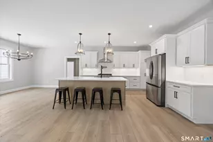 27 Greenwich Pl, Colchester, CT 06415 - Photo 11