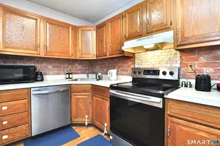 703 Twin Circle Dr, South Windsor, CT 06074 - Photo 15