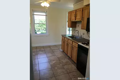 8 High Ridge Drive, Bridgeport, CT 06606 - Photo 3