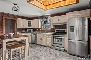 354 Maple Ave, Bristol, CT 06010 - Photo 7