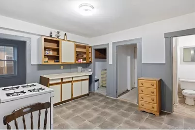 71 Blackhall Street, New London, CT 06320 - Photo 3