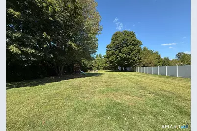 154 Glenwood Terrace, Middletown, CT 06457 - Photo 3