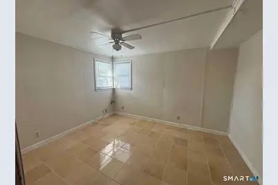 34 Seaver Circle, Bridgeport, CT 06606 - Photo 9