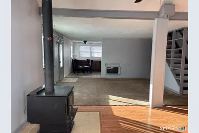 34 Seaver Circle, Bridgeport, CT 06606 - Photo 5