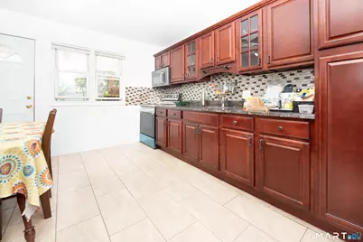 153 Cherry Hill Drive #2B, Bridgeport, CT 06606 - Photo 5