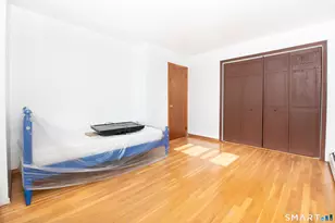 153 Cherry Hill Dr, Bridgeport, CT 06606 - Photo 15