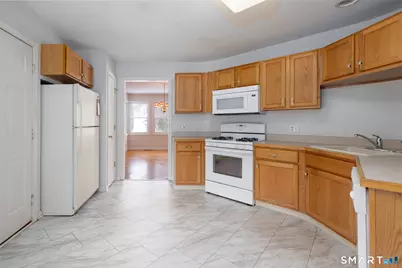 951 Sweetheart Path #951, Southington, CT 06489 - Photo 5