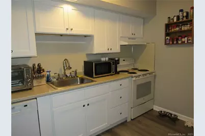 83 Horse Pond Road #APT B, Salem, CT 06420 - Photo 5