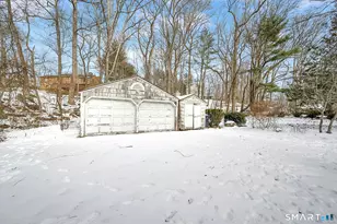 71 Country Club Rd, Stamford, CT 06903 - Photo 21