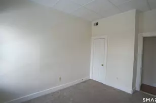 42 Woodbridge St, Manchester, CT 06042 - Photo 11