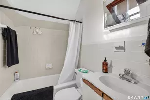 562 Whitney Ave, New Haven, CT 06511 - Photo 31