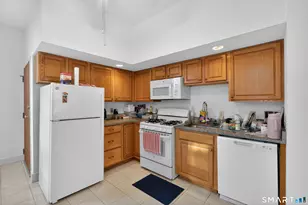 562 Whitney Ave, New Haven, CT 06511 - Photo 7