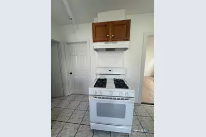 142 Cowles Street, Bridgeport, CT 06607 - Photo 9