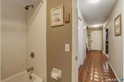 377 Glenbrook Road #APT 5, Stamford, CT 06906 - Photo 25