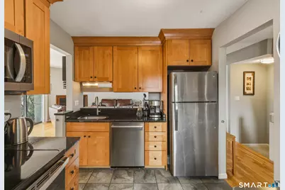 377 Glenbrook Road #APT 5, Stamford, CT 06906 - Photo 13