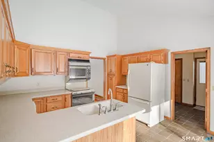 72 Old Hawleyville Rd, Bethel, CT 06801 - Photo 11