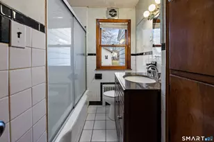 235 Tracy Ave, Waterbury, CT 06706 - Photo 11