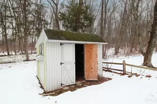 11 Angel Pl, North Haven, CT 06473 - Photo 37