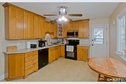 39 Perry Lane, Enfield, CT 06082 - Photo 7