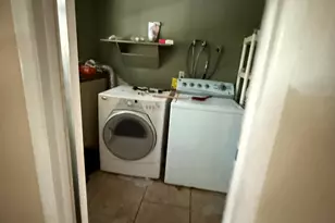 39 Latimer Dr, East Lyme, CT 06333 - Photo 15