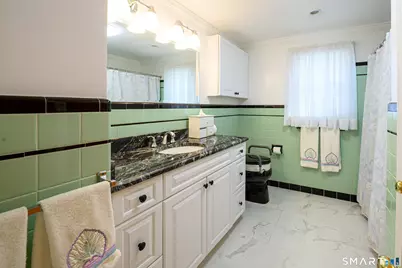 25 River Road, East Haven, CT 06512 - Photo 9