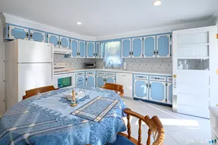 25 River Rd, East Haven, CT 06512 - Photo 7