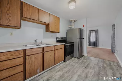 275 Midway Oval, Groton, CT 06340 - Photo 3