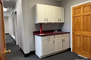 1948 Chapel St, New Haven, CT 06515 - Photo 21