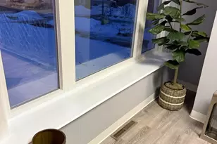 1948 Chapel St, New Haven, CT 06515 - Photo 5