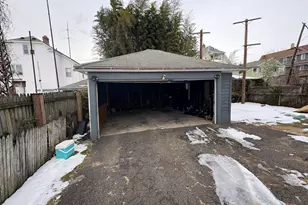 67 Kent Ave, Bridgeport, CT 06610 - Photo 3