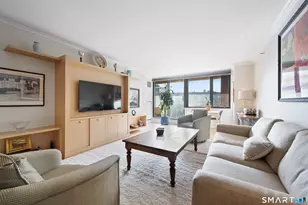 25 Forest St, Stamford, CT 06901 - Photo 7