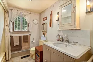 1250 Route 171, Woodstock Valley, CT 06281 - Photo 11