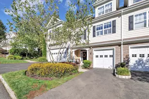 24 Ridgewood Dr, Middlebury, CT 06762 - Photo 1